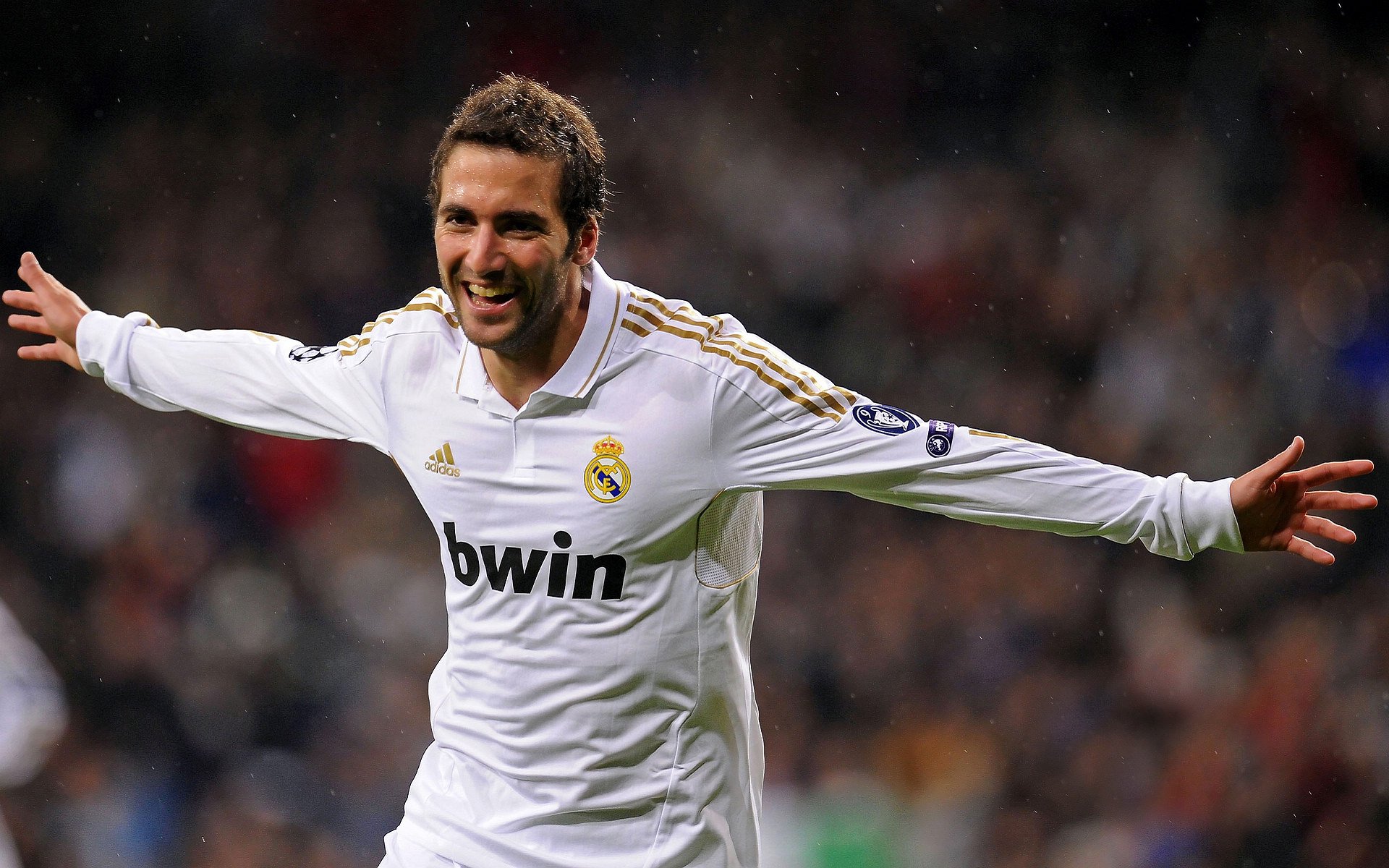 英超战火纷飞:每一次攻门都扣人心弦,英超战术分析