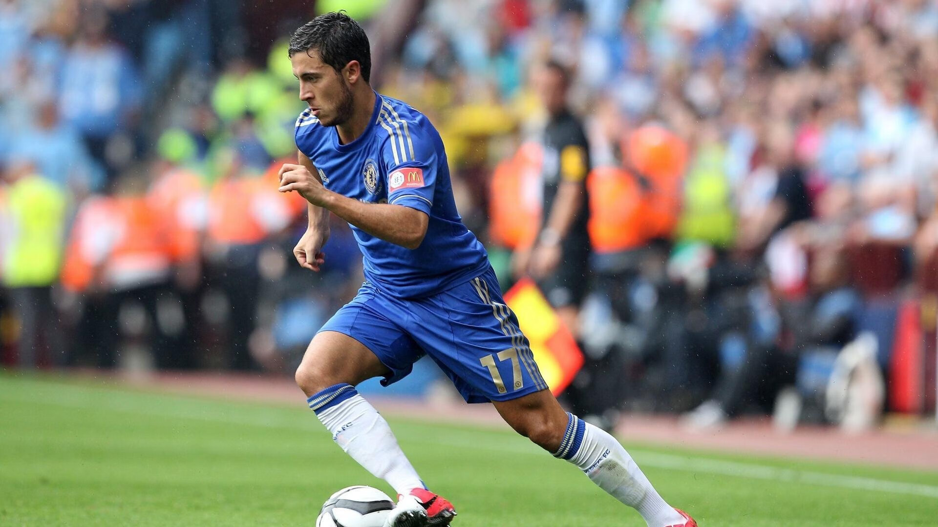 荷兰国家队在国际赛中连续取胜，士气高昂